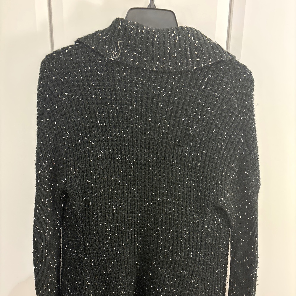 Sweater - Picture 4 of 5